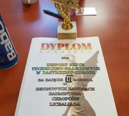 Sukces młodych badmintonistów: trzecie miejsce w zawodach rejonowych